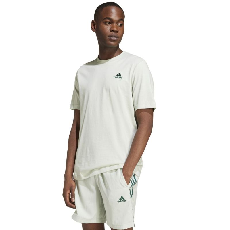 adidas Essentials T-shirt in jersey singolo con piccolo logo ricamato uomo IX0119