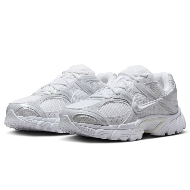 Nike V5 RNR W HQ7901-101 Shoes
