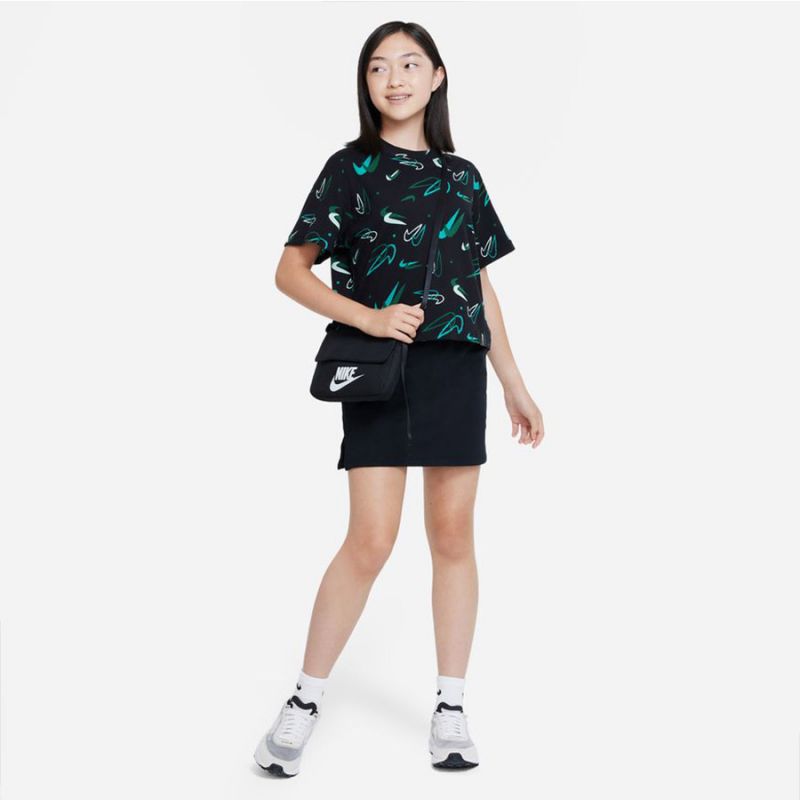 Nike Sportswear Jr. T-shirt DV0568 010