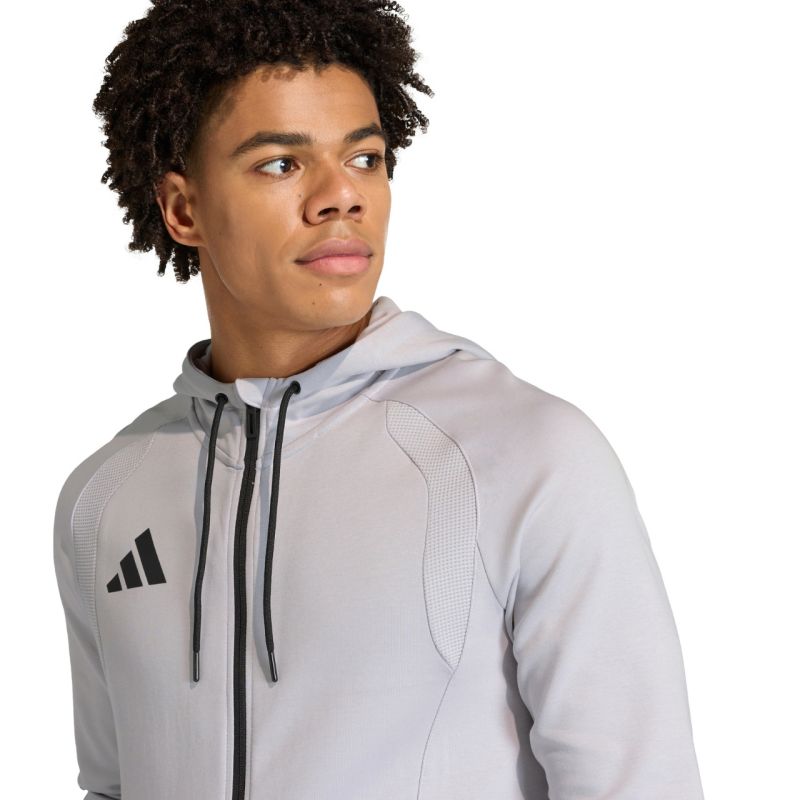 Felpa da viaggio con cappuccio adidas Tiro 26 da uomo grigia KF6077