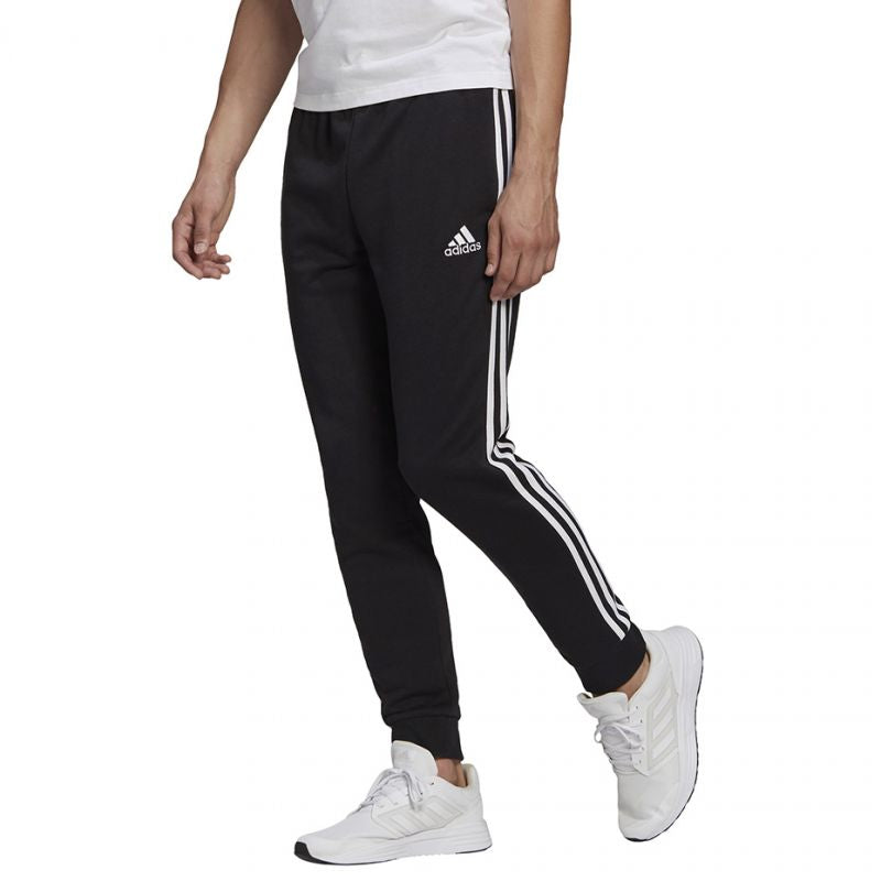 Pantaloni adidas Essentials Tapered Cuff 3 Stripes M GK8831