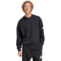 Felpa girocollo da uomo adidas Essentials Loose Fit con logo a 3 barre nero JF3542