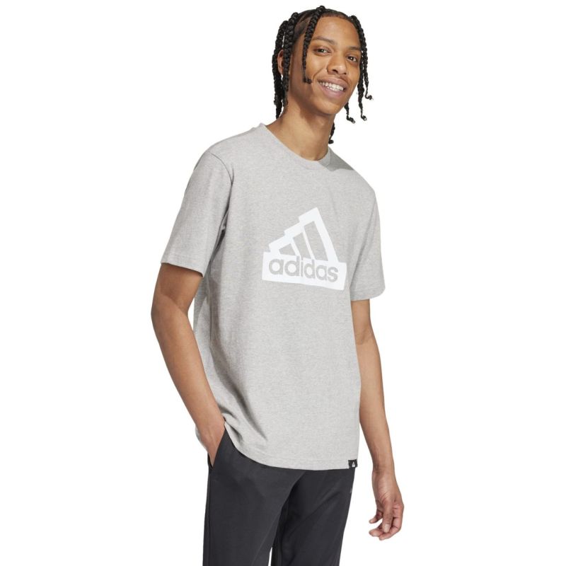 adidas Modern Essentials Graphic T-shirt M IW2648