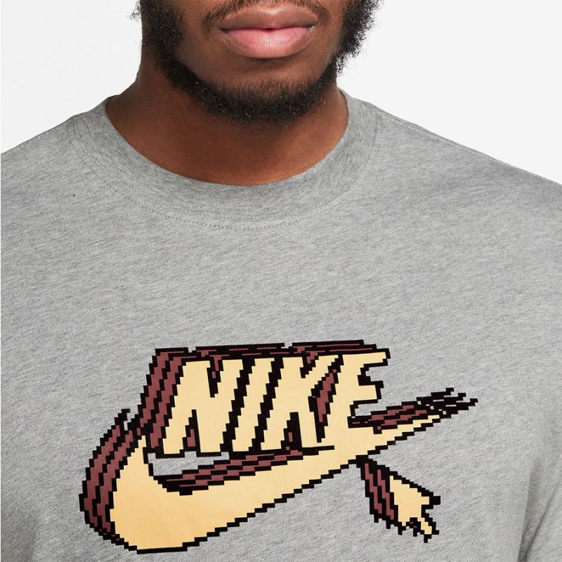 Nike Sportswear T-shirt M FD1296-063